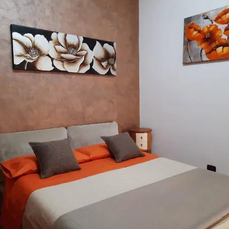 Moonlight House Поццуоли