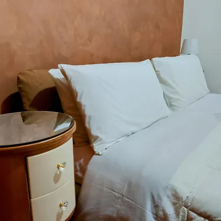 Moonlight House * Pouzzoles